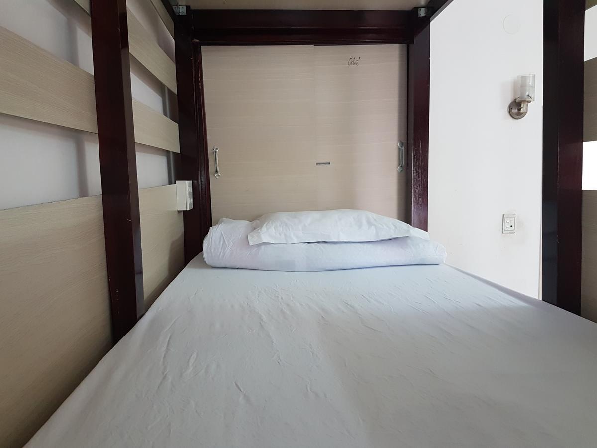 Happy Hostel Vn (Adults Only) Ho Şi Min Dış mekan fotoğraf